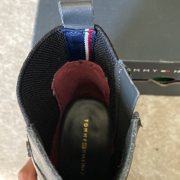 Tommy Hilfiger Britton Boot - Picture 8 of 11